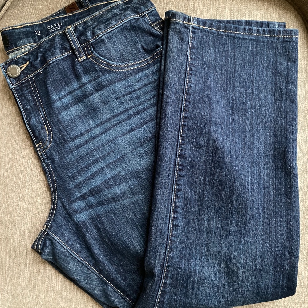 Like New Vera Wang Crop Denim